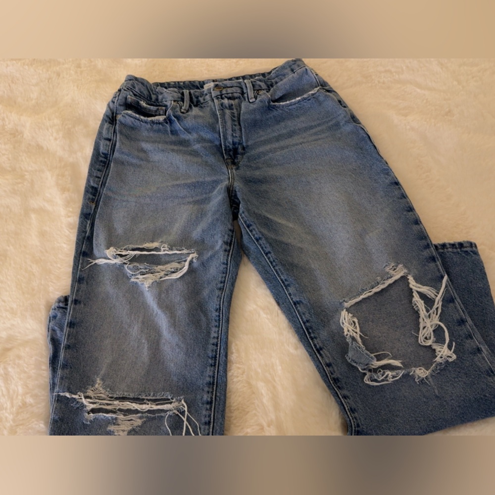 Good American Classic Blue Straight Leg Jeans